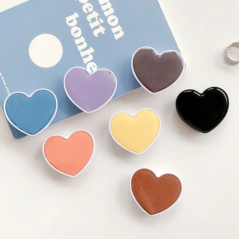 2024 Heart Shaped Phone Socket Holder Finger Grip Bracket Support Telephone for IPhone 15 14 13 Samsung Pocket Socket Stand