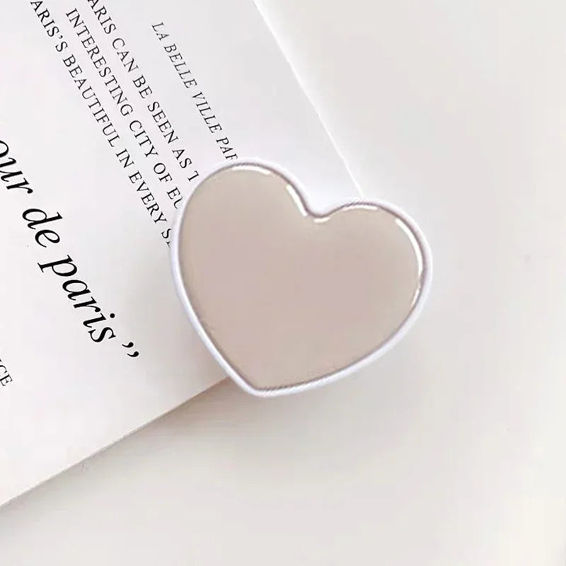 2024 Heart Shaped Phone Socket Holder Finger Grip Bracket Support Telephone for IPhone 15 14 13 Samsung Pocket Socket Stand